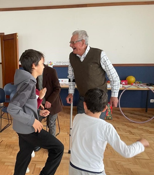 Encontro “Entre Gerações” juntou seniores e crianças num momento lúdico e de partilha, dinamizado pelo Projeto CLDS Cantanhede 4G