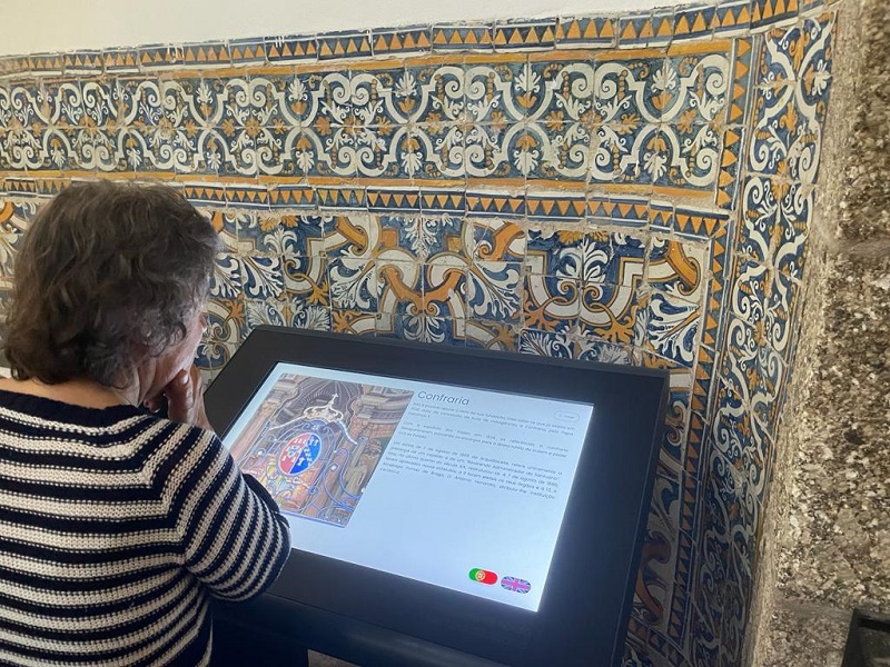 Seniores que integram a atividade “Entre laços…Menos Sós” do Projeto CLDS Cantanhede 4G “Intervir, Integrar e Incluir” participaram num passeio convívio ao Gerês e a Braga