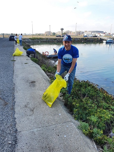 GAL Pescas Mondego Mar colabora na recolha de Lixo Marinho